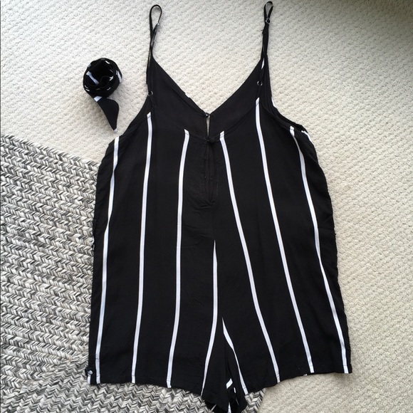 Short Jumpsuit w/ Belt - Picture 2 of 4